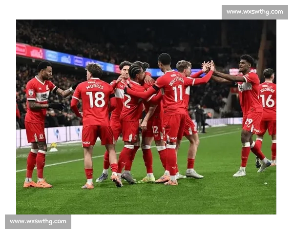 西布朗主场迎战维拉英伦德比掀起英超焦点之夜较量关键三分争夺战